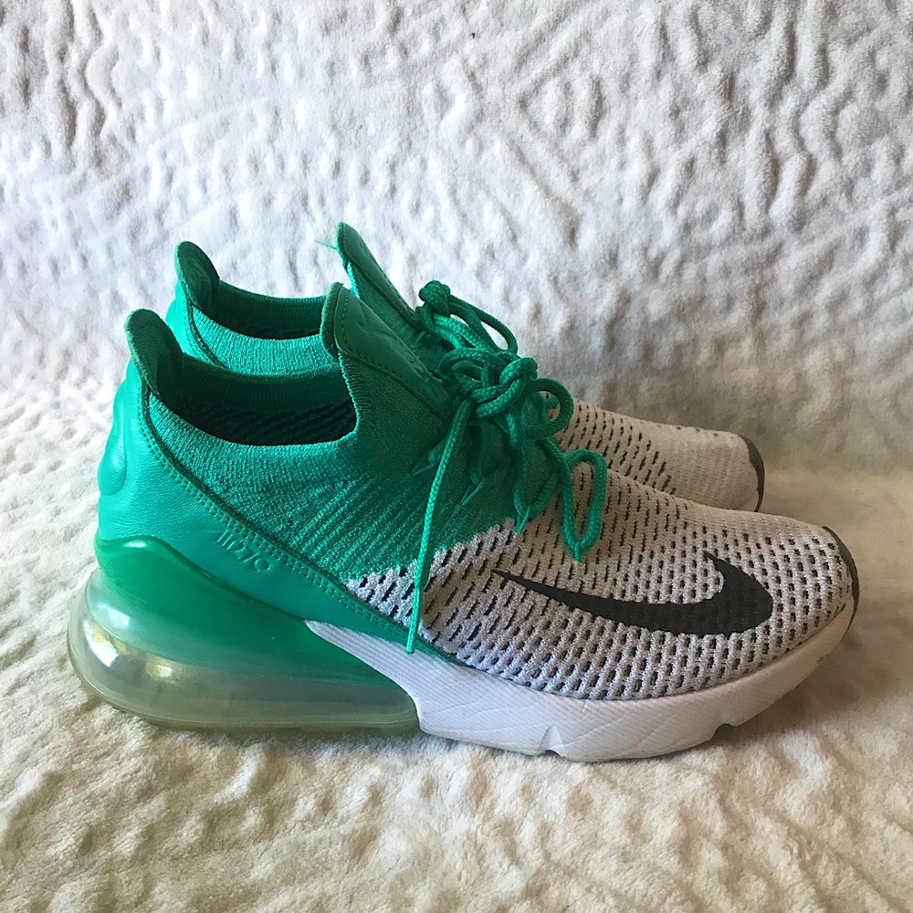 NIKE AIR MAX 270 FLYKNIT